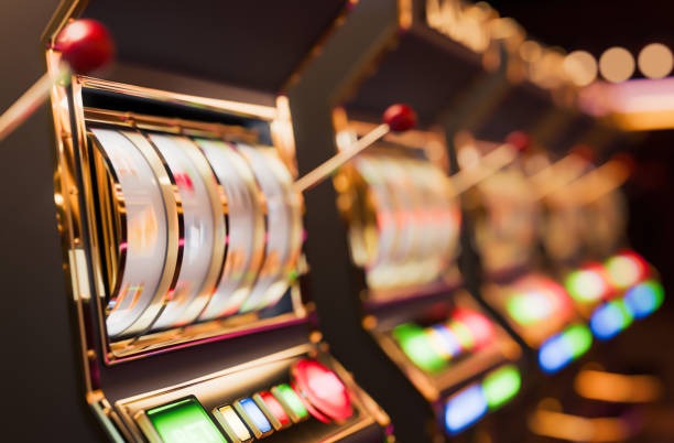 French Roulette wheel and betting table on ovoslot login live dealer